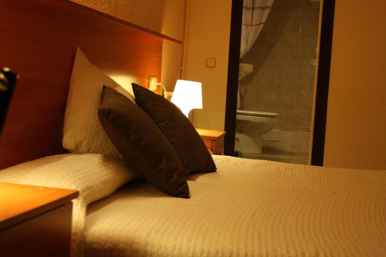 Pension Colmenero Barcelona Kamer foto