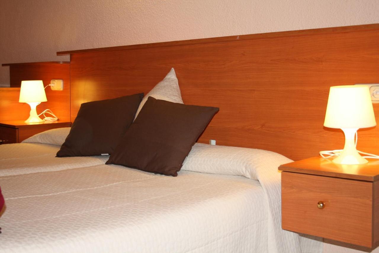 Pension Colmenero Barcelona Kamer foto