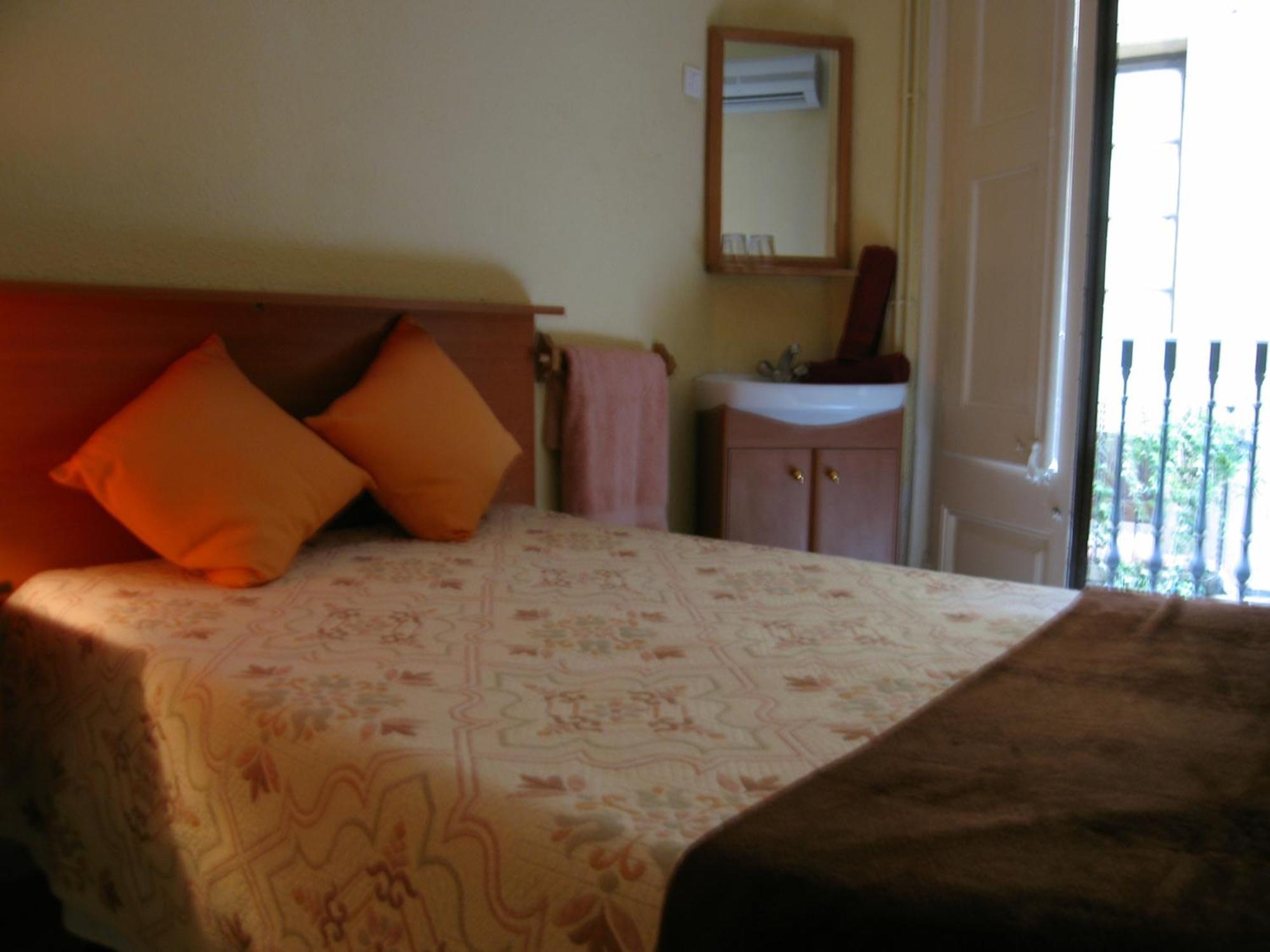 Pension Colmenero Barcelona Buitenkant foto